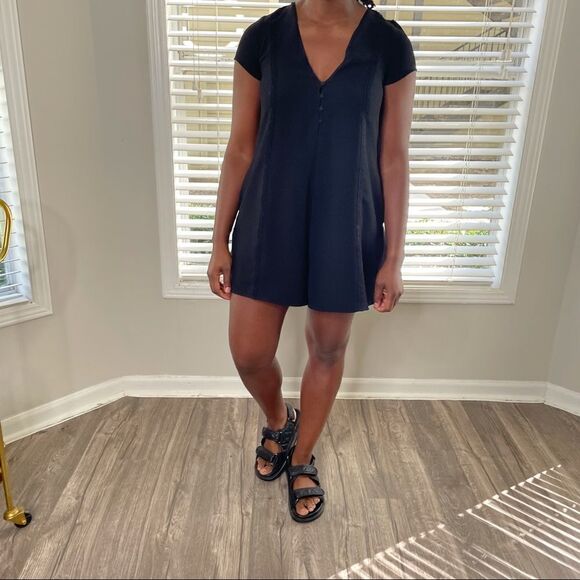 ZARA Black V-Neck Crepe play suit romper - Picture 5 of 15